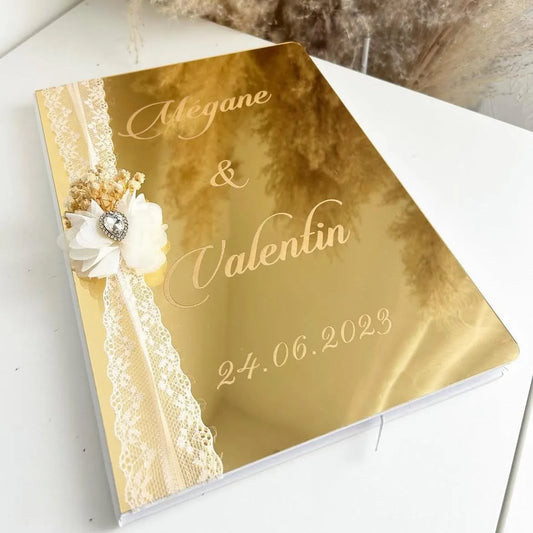Livre d'or personnalisé en or miroir avec dentelle, fleur et bijoux élégant, parfait pour mariage et événements