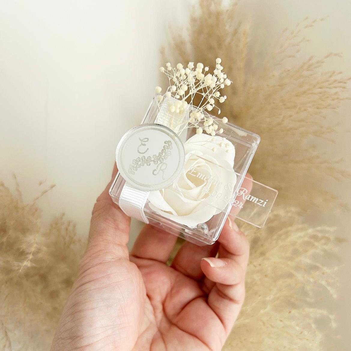 Rose Savon Pure Argent en boîte transparente, rose de savon argentée, cadeau invité élégant